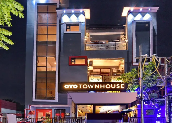 Super Townhouse 244 Munshipuliya