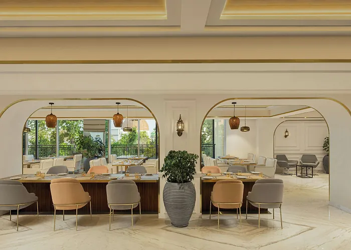 Renaissance Lucknow - A Premium Marriott Hotel, Gomti Nagar